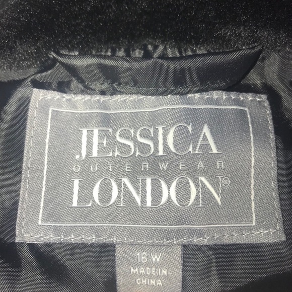 NWOT Jessica London 16W black faux fur cropped 1 button jacket - Picture 2 of 12
